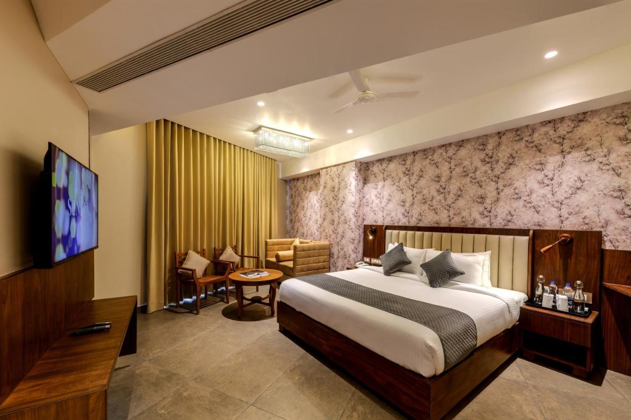 Sundex Hotel Thanjavur Buitenkant foto