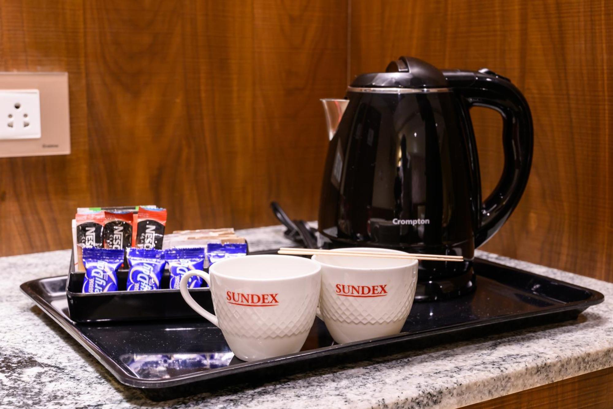 Sundex Hotel Thanjavur Buitenkant foto
