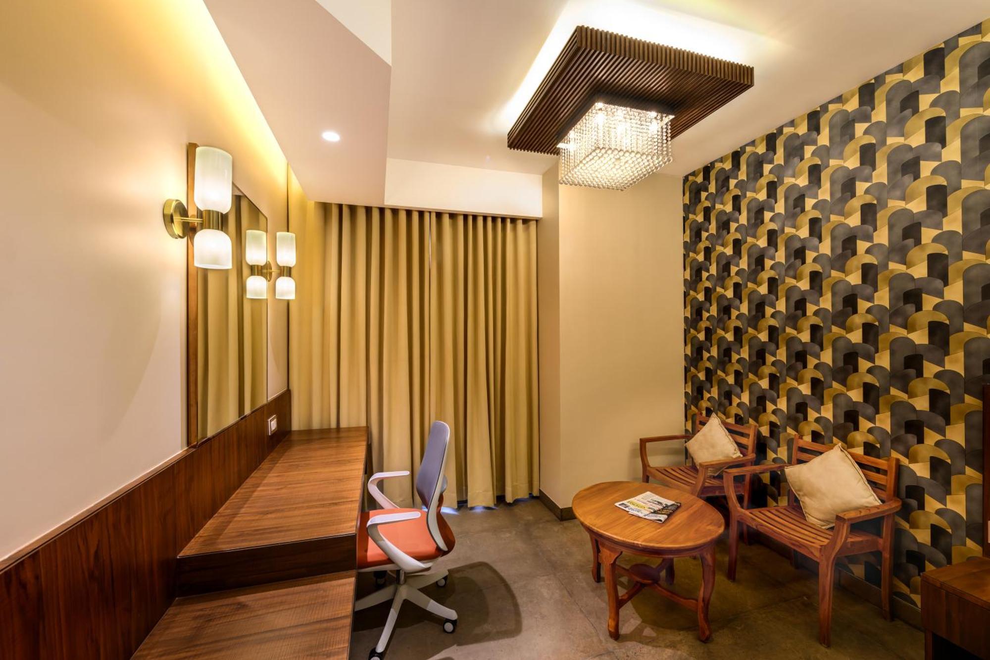 Sundex Hotel Thanjavur Buitenkant foto