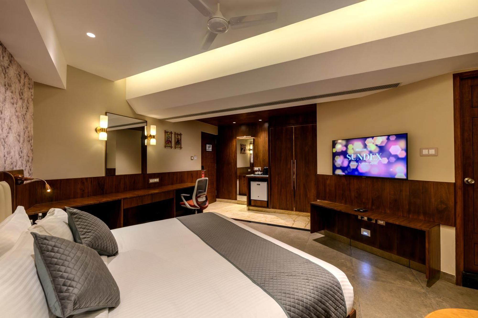 Sundex Hotel Thanjavur Buitenkant foto